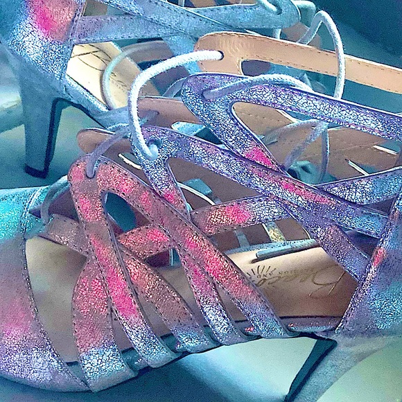 Silver, size 8,Beacon Fashion & fit, stilletos wrap/lace tie up - Picture 4 of 6